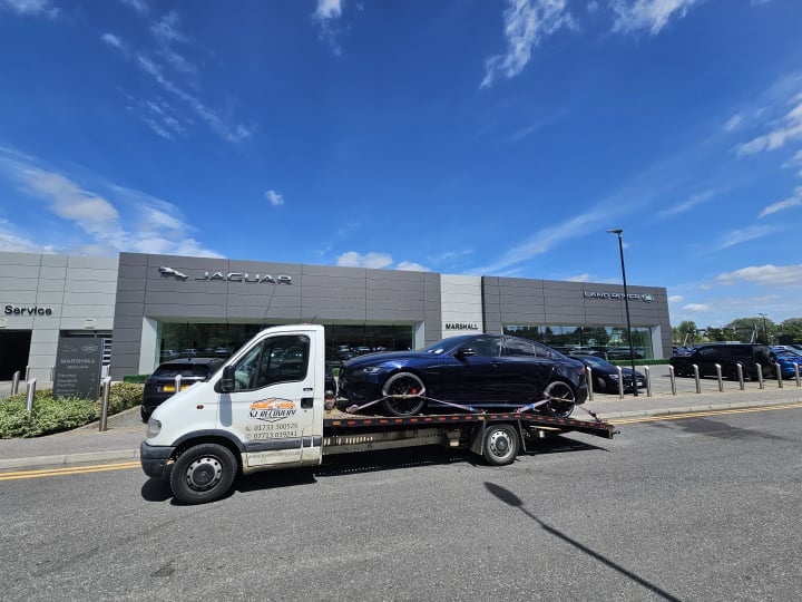 car brakdown recovery peterborough van transportation van recovery london breakdown cover jump start battery service emergency collector