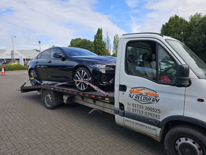 car brakdown recovery peterborough van transportation van recovery london breakdown cover jump start battery service emergency collector