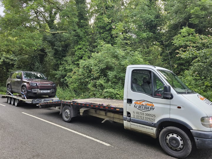 car brakdown recovery peterborough van transportation van recovery london breakdown cover jump start battery service emergency collector