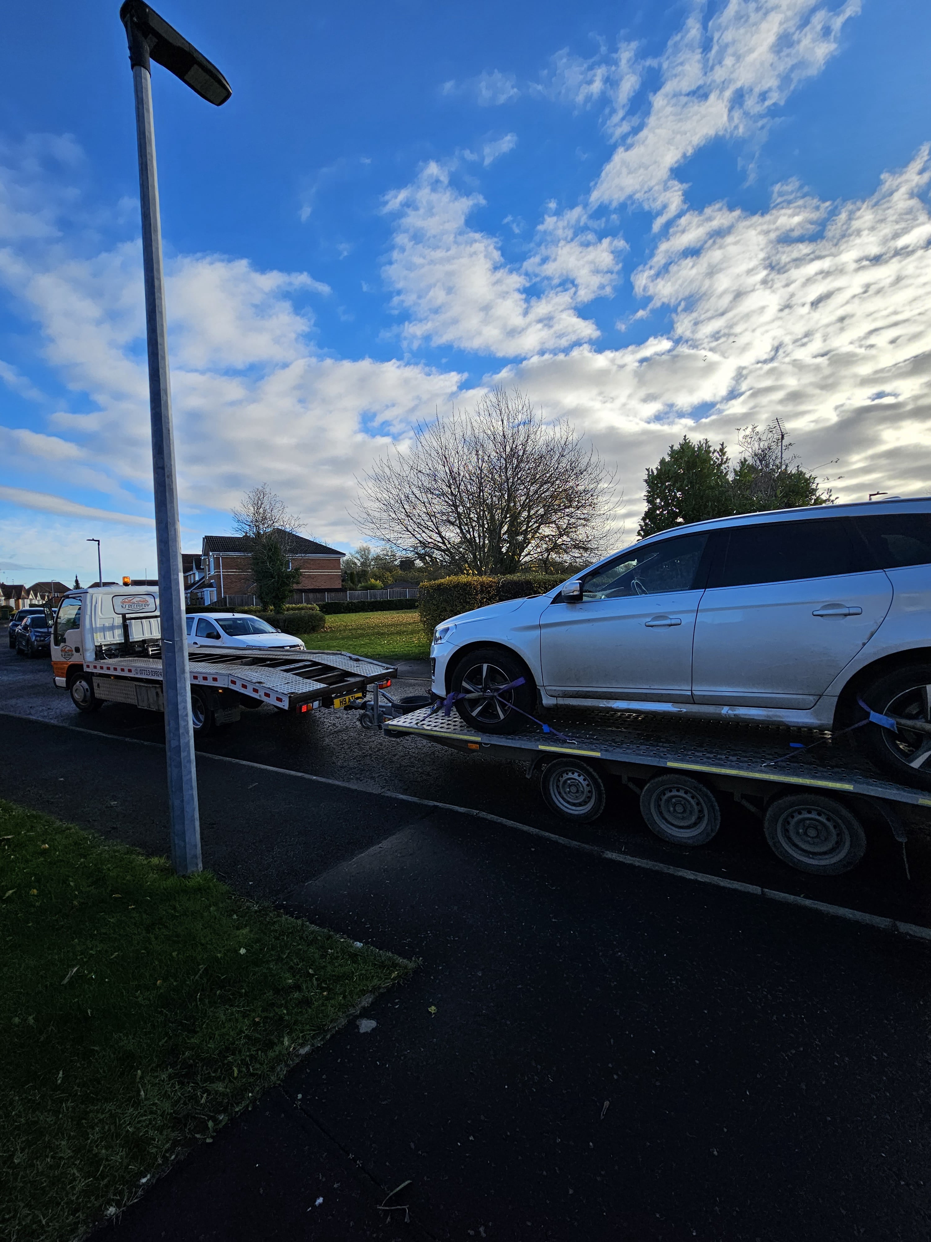 car brakdown recovery peterborough van transportation van recovery london breakdown cover jump start battery service emergency collector