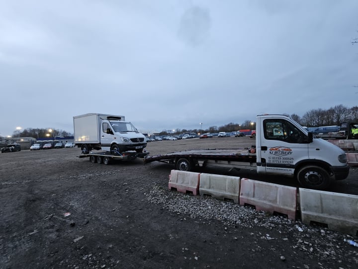 car brakdown recovery peterborough van transportation van recovery london breakdown cover jump start battery service emergency collector