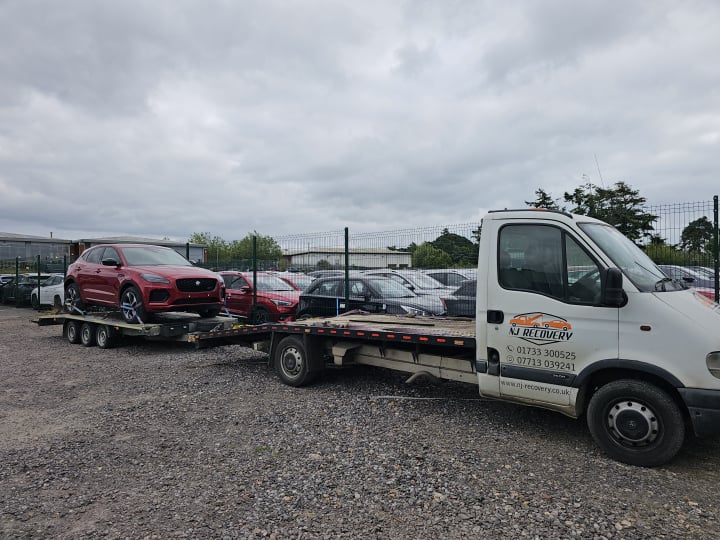 car brakdown recovery peterborough van transportation van recovery london breakdown cover jump start battery service emergency collector